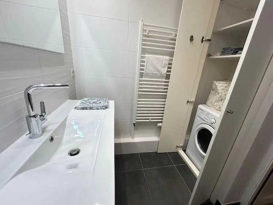 Apartment Appartement Avec Balcon Lyon France
