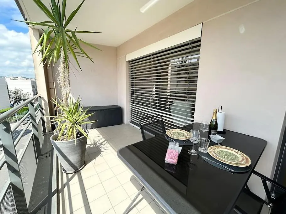 Appartement Avec Balcon Lyon 0*,  France